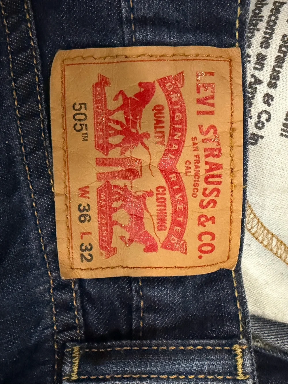 Levi’s 505 Men's Dark Blue Straight-Leg Jeans